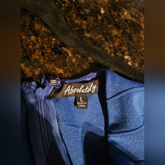 Royal Blue Stretch Fitted V Neck Sleeveless Dress - Picture 7 of 8